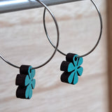 Daisy flower hoop earrings - turquoise