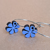 Daisy flower hoop earrings - blue