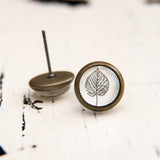 Cabochon Dangly & Stud Earrings / Natural Graphic Leaf / Black And White
